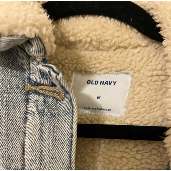 Sherpa lined Jean jacket size medium old navy - Picture 3 of 3